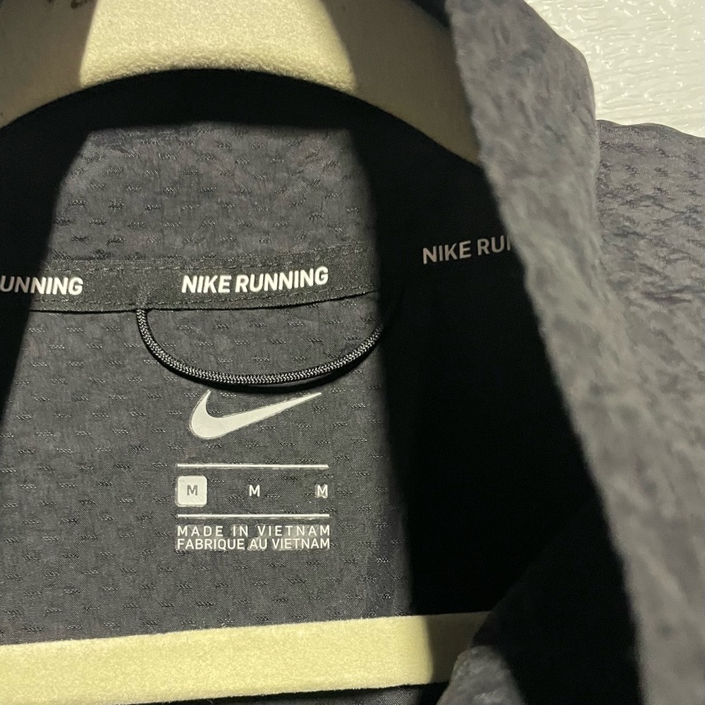 Nike Women’s Pullover Running Jacket - image 4